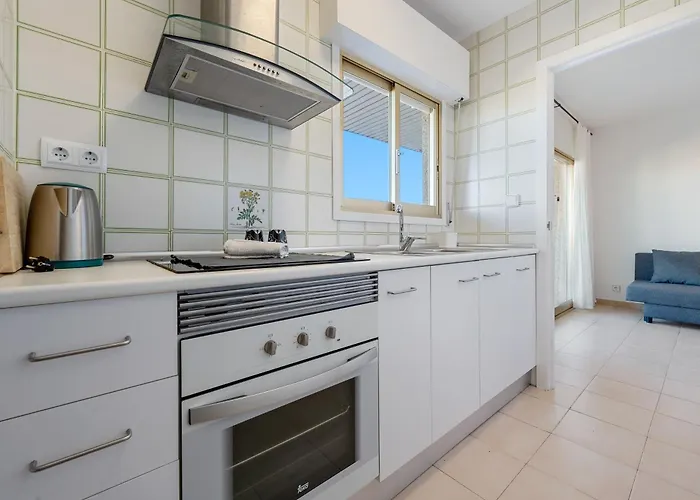Ct * Σαλού